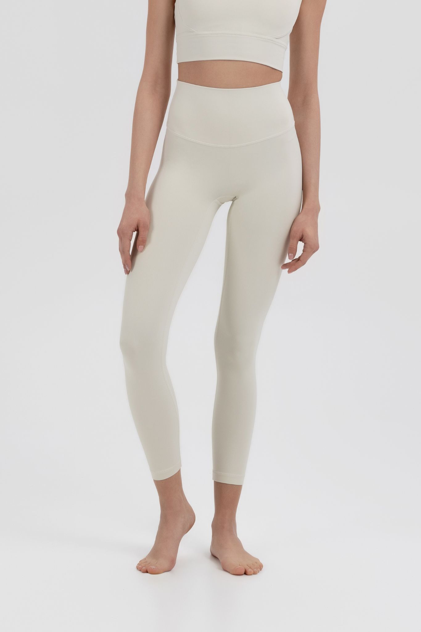 Align-Legging-Light-Ivory-OMONYMA