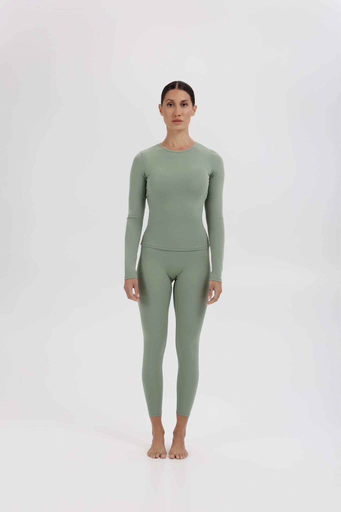 Everymove-long-sleeve-pistachio-OMONYMA long sleeve