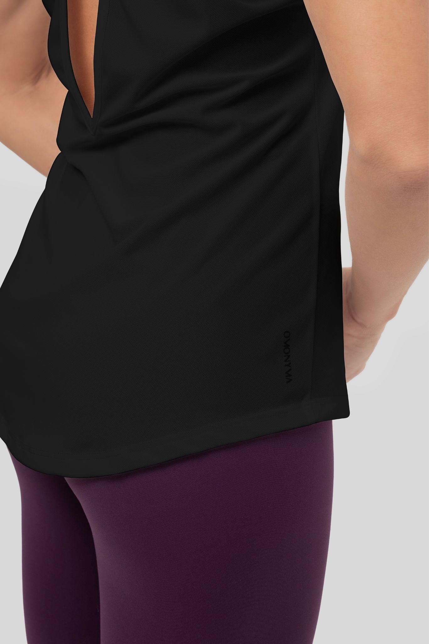 Cross-Back-Top-Black-2